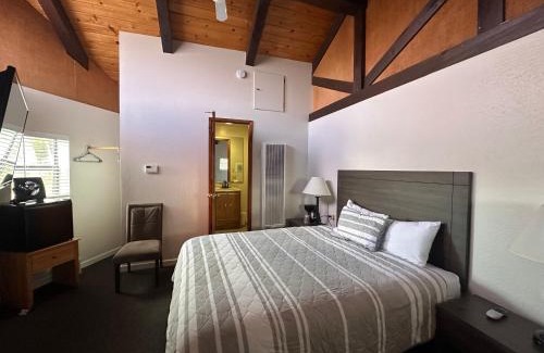 Lee Vining Hotel | Lee Vining Motel