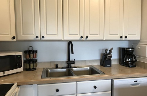 Kahuku Condo | LEGAL VACATION RENTAL - North Shore Surfer's Paradise