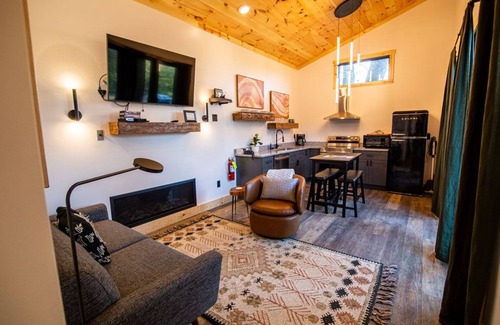 Logan Cabin | Legends Lane D - Hosted by The Chalets