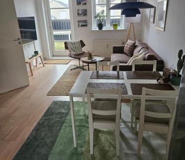 Thurø By Apartment | Lejlighed B med dejlig privat gårdhave på Thurø Kæledyr er IKKE gratis og skal tilføjes