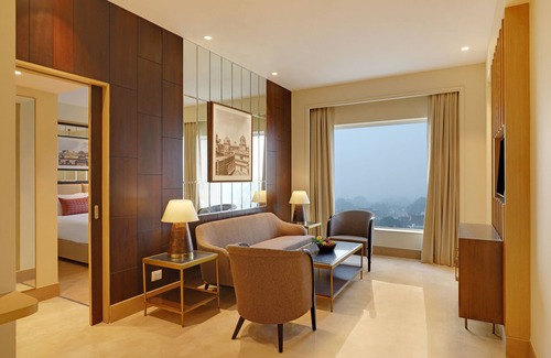 Jhansi Hotel | Lemon Tree Hotel Jhansi