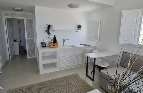 Ano Meria House | Lemon Tree Houses