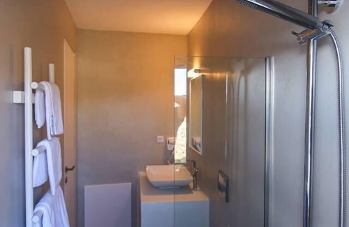 Ano Meria House | Lemon Tree Houses