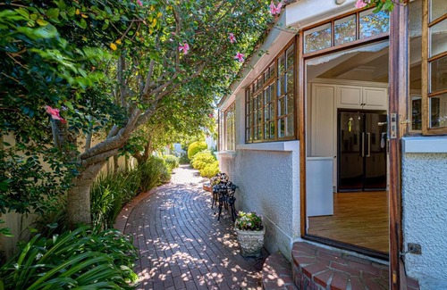 Port Elizabeth House | Lemon Tree Lane