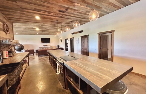 Boothville-Venice Cabin | Lemonfish Lodge, Venice, sleeps 10-12