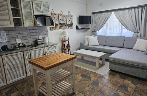 St. Lucia Cabin | Leopard Corner Lodge