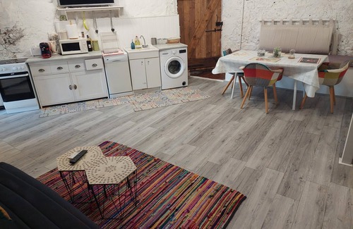 Tuchan Cottage | Les Maisons de Gaïa: Renovated barn