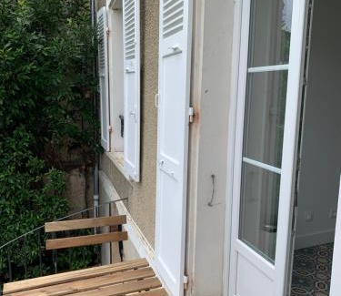 Chateau-Thierry Apartment | Les Remparts de Joussaume Latour