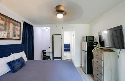 Greenwood Apartment | Less Than 1 Mi to Dtwn Updated Studio in North Greenwood!