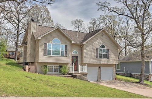 Osage Beach House | Less Than 1 Mi to Marina Family-Friendly Osage Beach Home