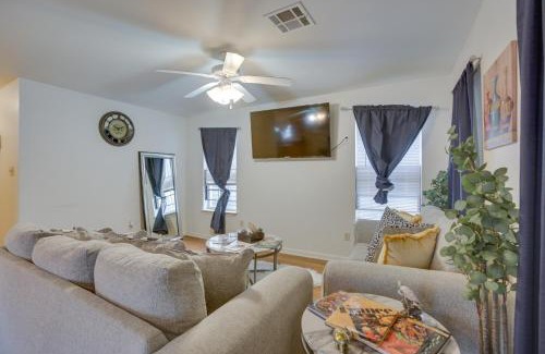 Saint Claude House | Less Than 3 Mi to French Quarter Pet-Friendly Home