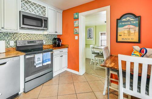 Colington House | Less Than half Mi to Beach Access and Pier OBX Getaway