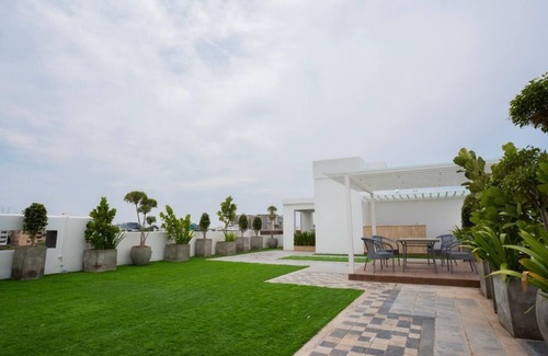 Banjara Hills Apartment | Let Home