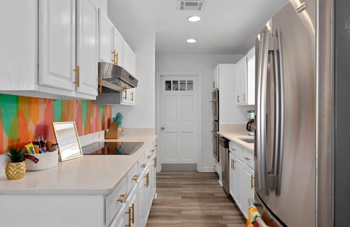 Catalina House | Let’s go Retro - Waterfront Pool & Hottub w/dock