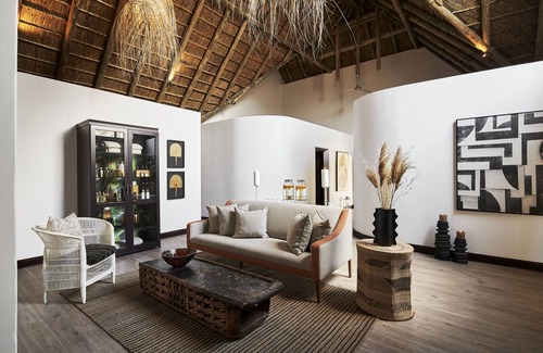 Bela-Bela Cabin | Letamo at Qwabi Private Game Reserve