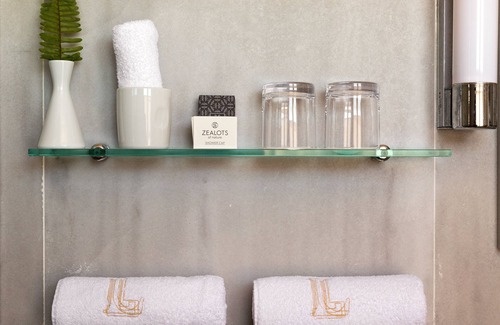 Hydra Hotel | Leto Hotel