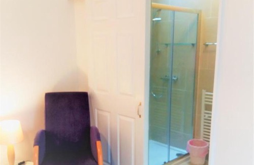 Rathdrum Apartment | Lettermore Apartment 2