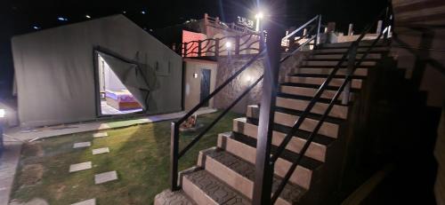 Murree Cabin | LEVEL FIVE ZERO