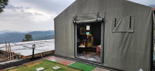 Murree Cabin | LEVEL FIVE ZERO