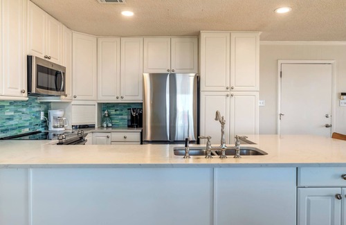 Royal Lagoons House | "Lewis Landing II" Waterfront with Dock, 5 Bedrooms, 2 Baths