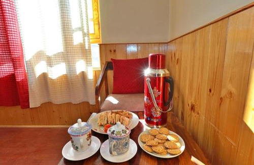 Kaza House | Lhasa Norling Homestay By StayApart