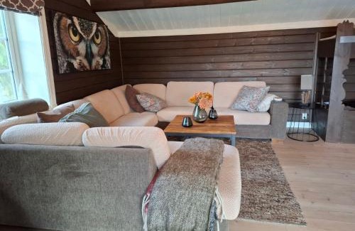 B House | Libeli Panorama