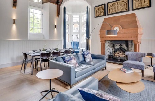 Amsterdam East Apartment | Licht en Ruim 5-kamer Appartement