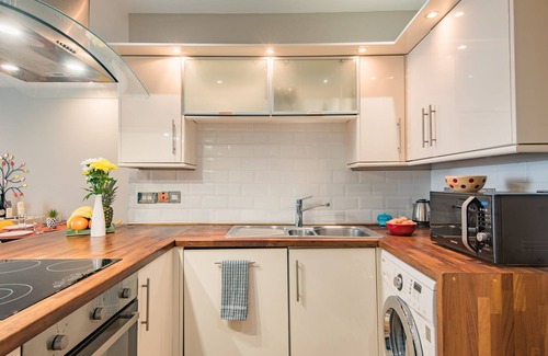 Deal Apartment | Light, bright, and colourful apartment opposite Deal pier