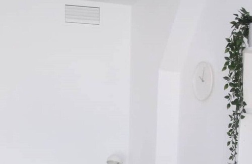 Badalona Apartment | Light-flooded apartment with private terrace