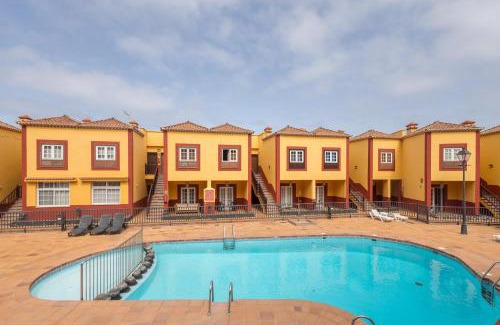 Brena Baja Apartment | Lightbooking Las Breñas Garden con piscina