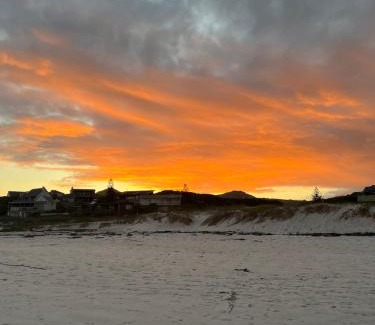 Kommetjie Apartment | Lighthouse Beach cottage