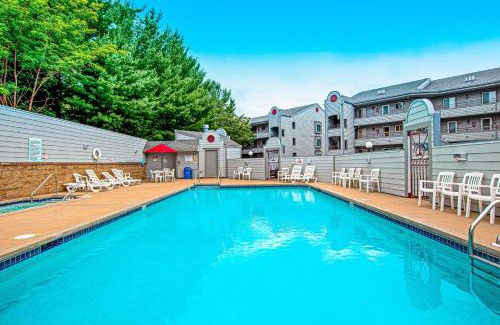 Lake Delton House | Lighthouse Cove Condo Resort: 418