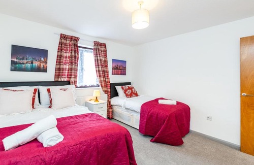 Becontree House | Lighthouse in Dagenham
