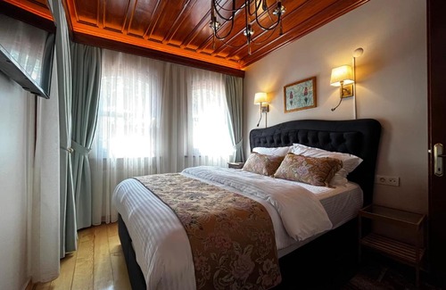 Emin Sinan Apartment | Lily Mansion