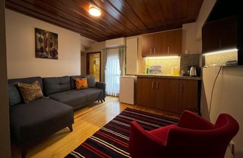 Emin Sinan Apartment | Lily Mansion