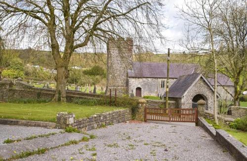 Llanfynydd House | Lily Of The Valley - Uk47133