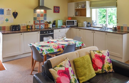 Nassington Cottage | Lily Pad 4 - UK43910