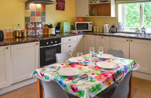 Nassington Cottage | Lily Pad 4 - UK43910