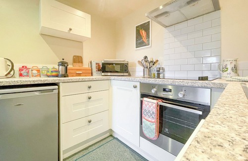 Nassington Cottage | Lily Pad 9 - UK43919