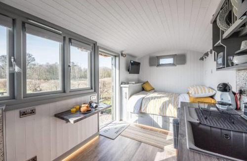 Saxmundham House | Lily Pad, Friston