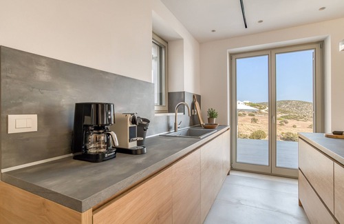 Paros Villa | Lily Rock Villa