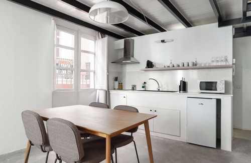 Almeria Centro Apartment | Limehome Almeria C. Hernán Cortés