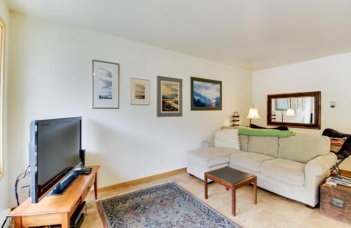 Warm Springs Apartment | Limelight Base Camp Condo. Ski, bike, & adventure!