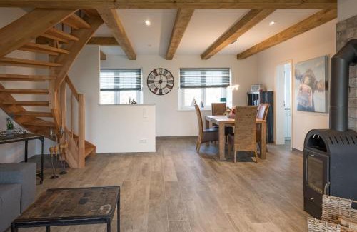 Neukirchen/Erzgeb House | Linas Huis