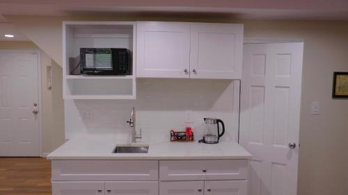 16th Street Heights Apartment | Lincoln Howard House