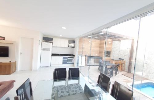 Ponta do Papagaio House | Linda casa 3 Praia Ponta do Papagaio 190mt mar