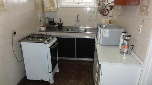 Taio House | Linda Suíte perto da Praia do Forno