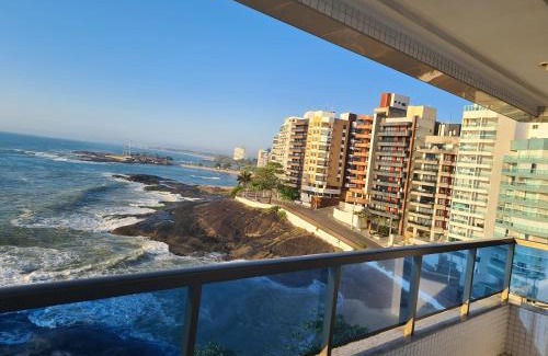 Centro Apartment | Linda vista (De Frente Para a Praia das Virtudes), 3 quartos (1 Suíte), mobiliado, Wi-Fi, TV Smart!