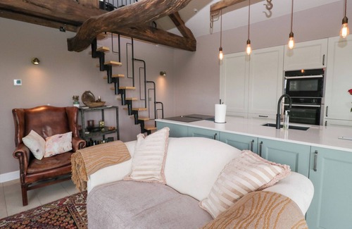 Warton Cottage | LINDETH CROFT, pet friendly, character holiday cottage in Carnforth