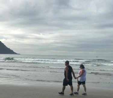 Guilhermina Apartment | LINDO APARTAMENTO Guilhermina - EDIFICIO FRENTE PARA O MAR